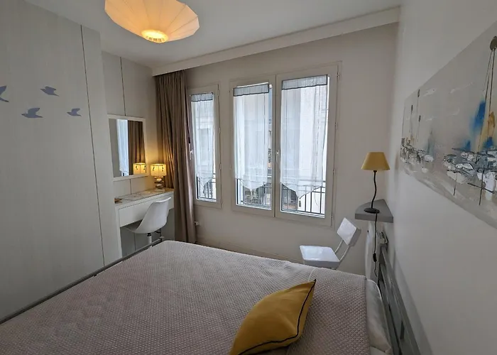 Centre, T2 De 47m², 200m Plage, Loggia, Parking, Ideal Couple - Fr-1-420-109 * Arcachon